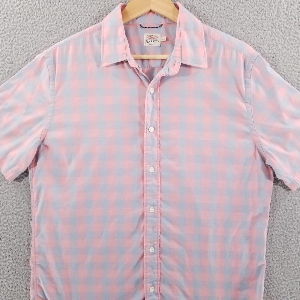 Faherty Shirt Mens Medium Pink Blue Plaid Movement Stretch Short Sleeve Casual
